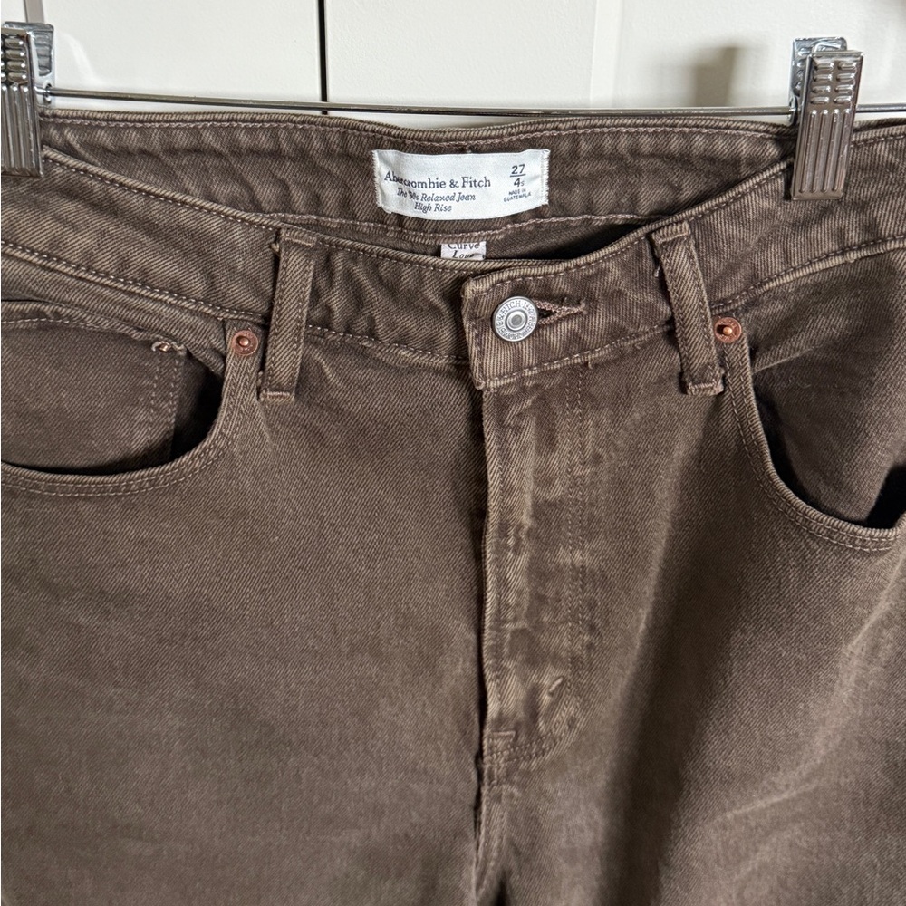 Abercrombie & Fitch the 90s Relaxed Jean High Rise
